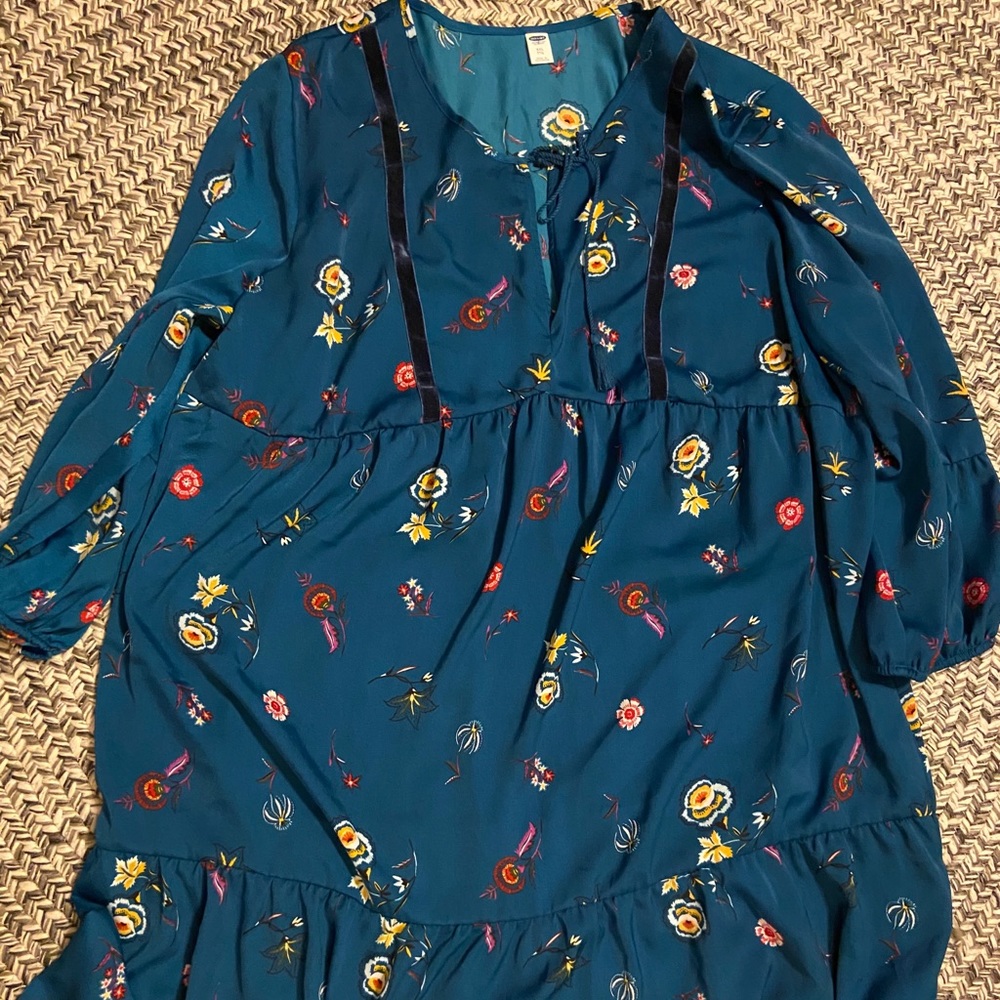 Old Navy Long Sleeved Dress